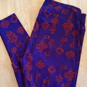 LuLaRoe Purple and Red KEY Patterned Leggings